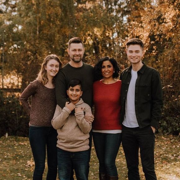 Meet your Posher, Rupi - Picture 1 of 1